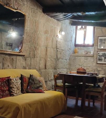 Apartmán La Chascona Di Farnese Casa Di Tufo Nel Borgo Exteriér fotografie