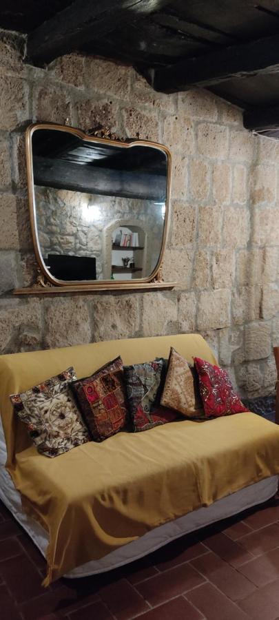Apartmán La Chascona Di Farnese Casa Di Tufo Nel Borgo Exteriér fotografie