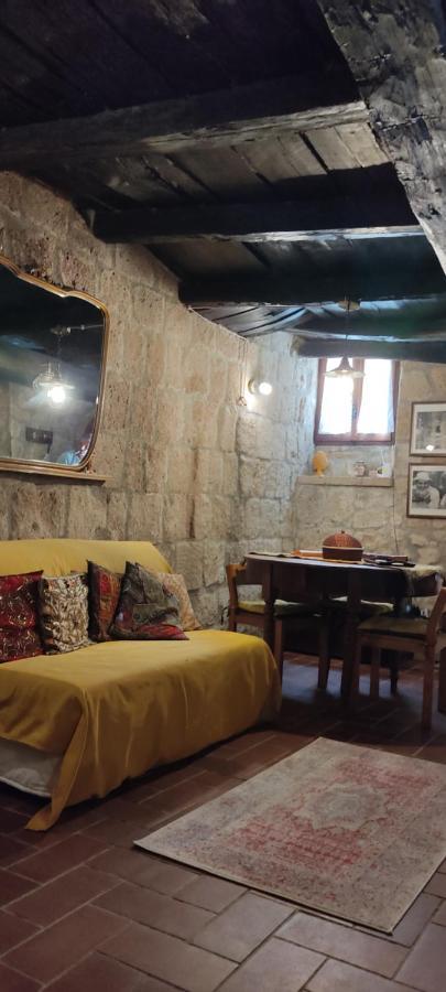 Apartmán La Chascona Di Farnese Casa Di Tufo Nel Borgo Exteriér fotografie