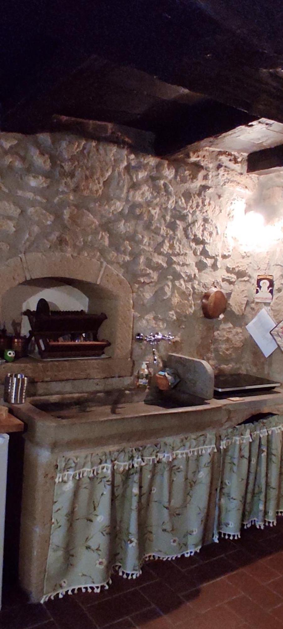 Apartmán La Chascona Di Farnese Casa Di Tufo Nel Borgo Exteriér fotografie