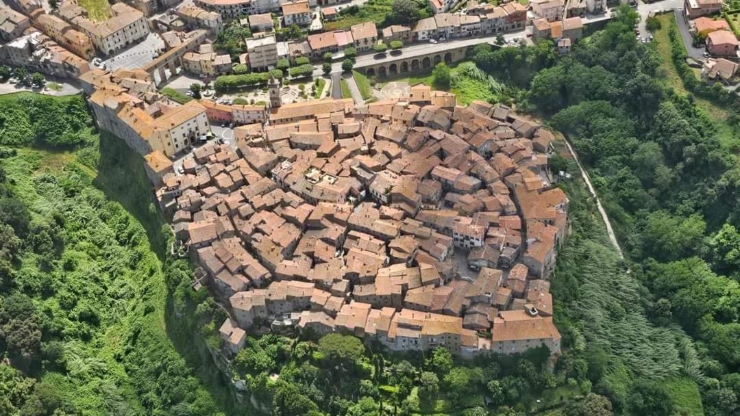 Apartmán La Chascona Di Farnese Casa Di Tufo Nel Borgo Exteriér fotografie